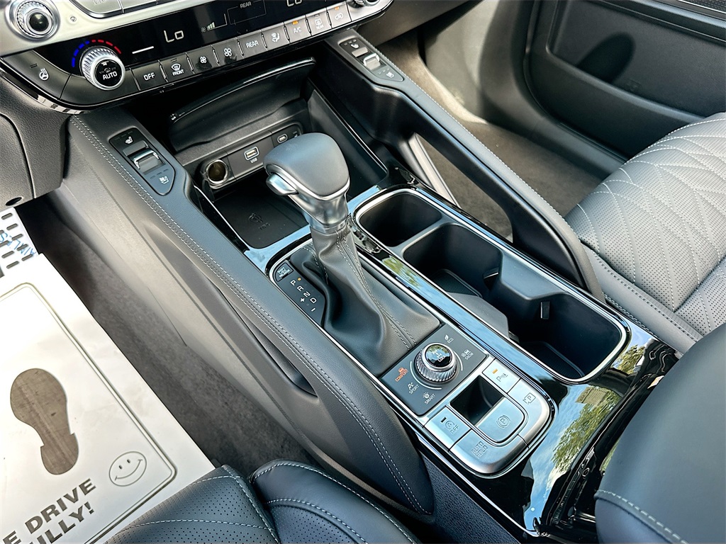 2025 Kia Telluride SX Prestige X-Line photo 17