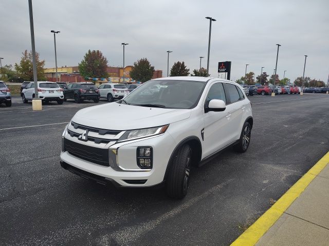 2025 Mitsubishi Outlander Sport ES SE LE photo 2