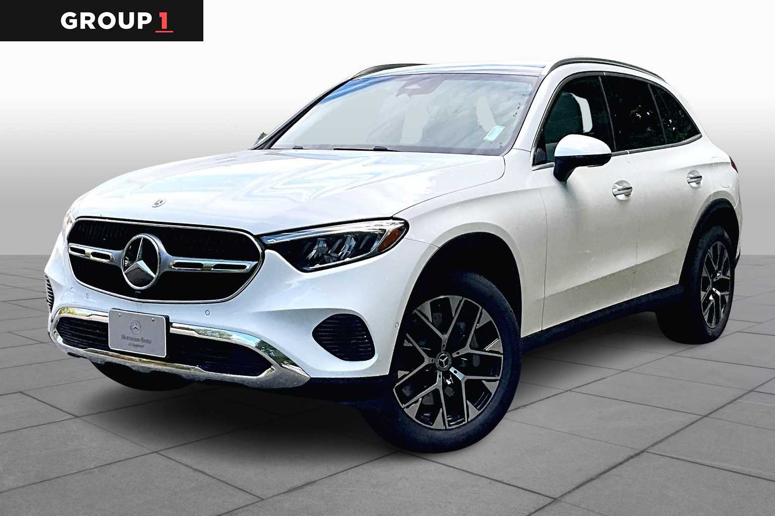 2026 Mercedes-Benz GLC Base's photo