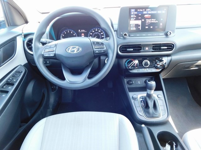 2022 Hyundai Kona SEL photo 14