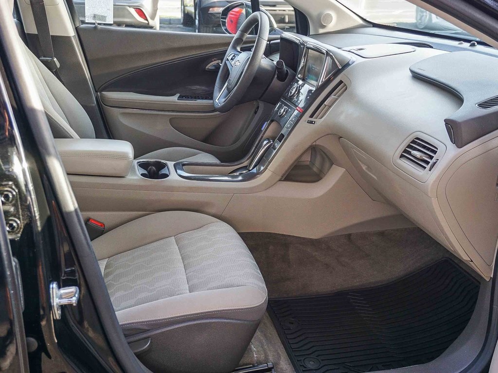 2013 Chevrolet Volt Base photo 12