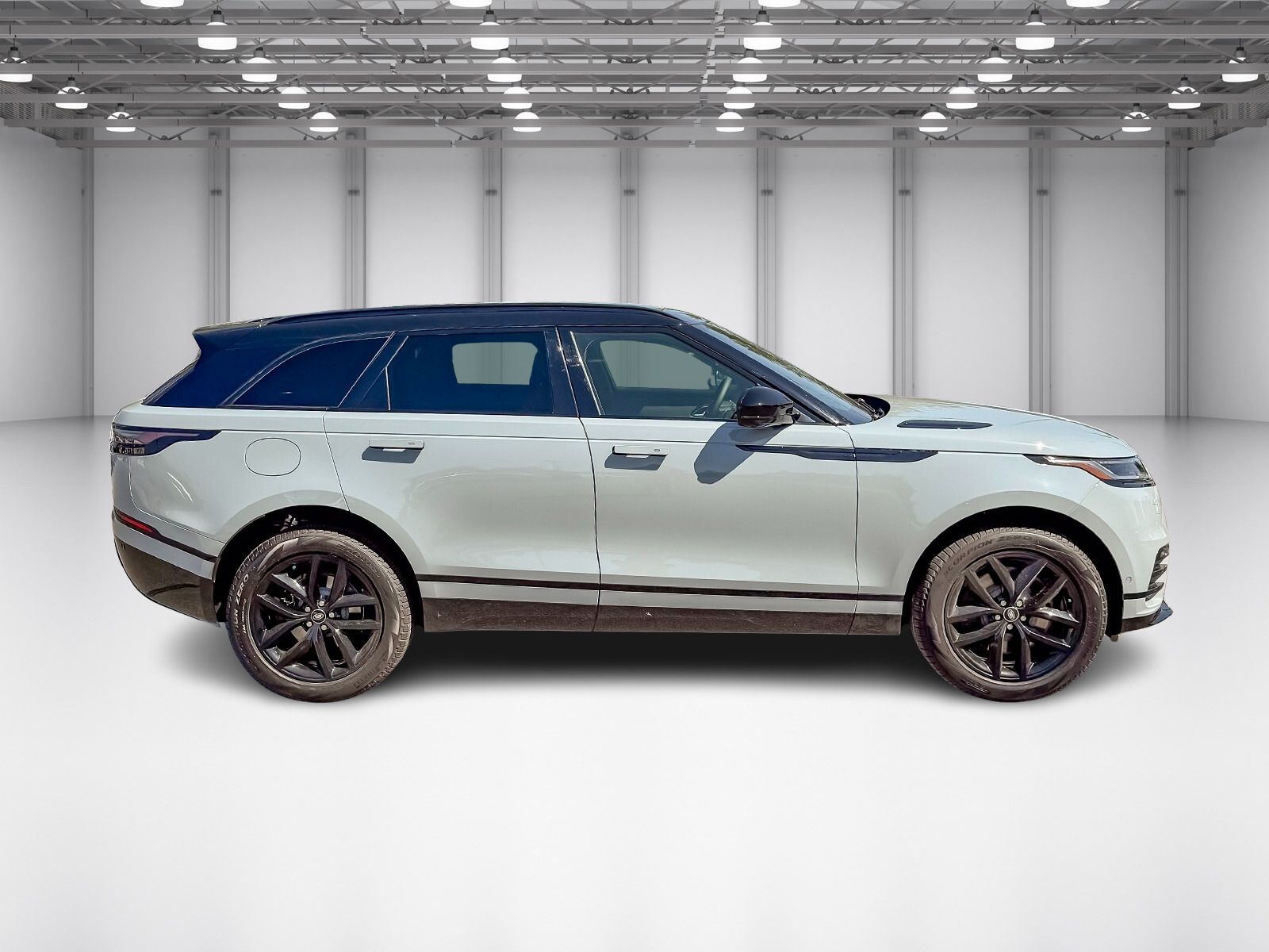 2026 Land Rover Range Rover Velar SE photo 6