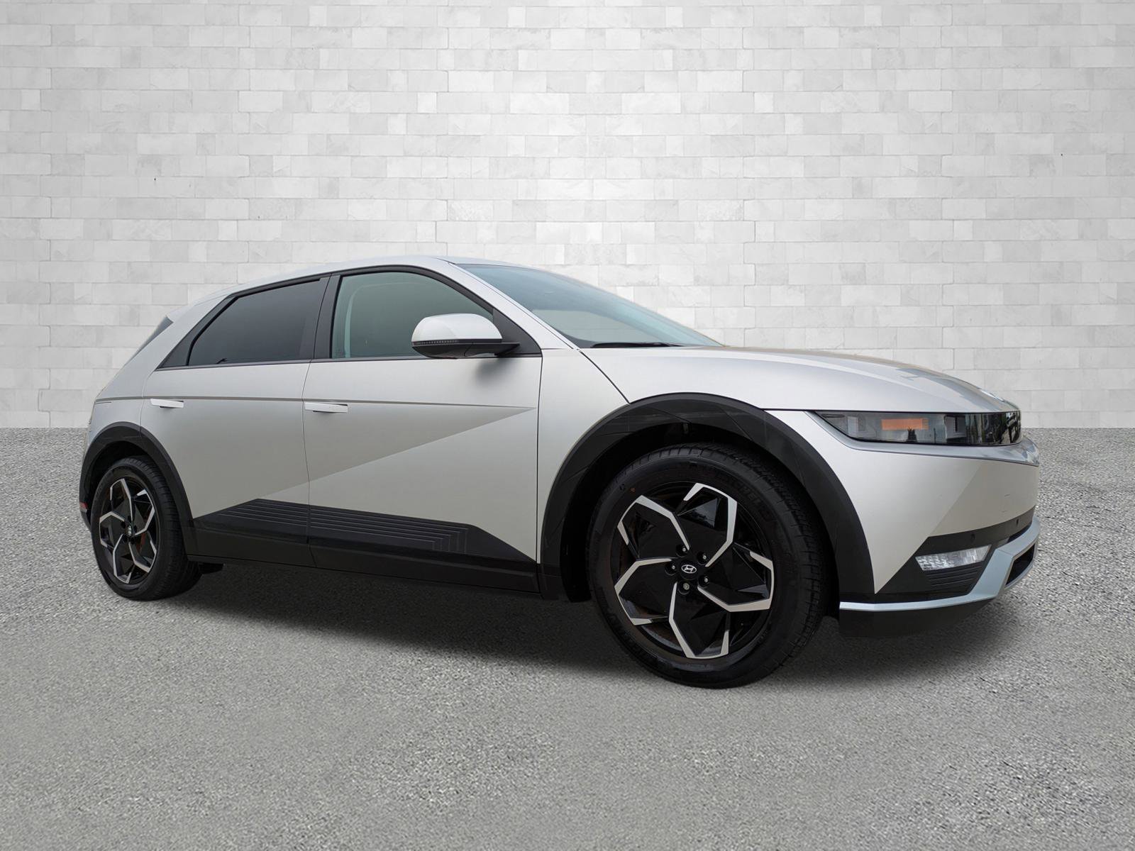 2024 Hyundai IONIQ 5 SEL's photo