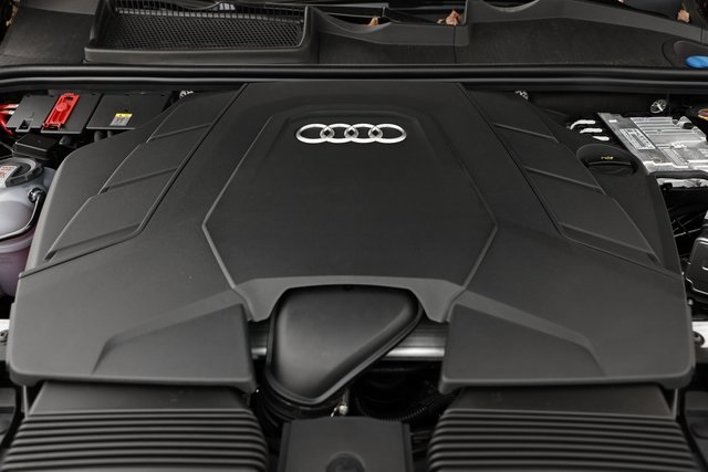 2025 Audi Q7 55 Prestige photo 30