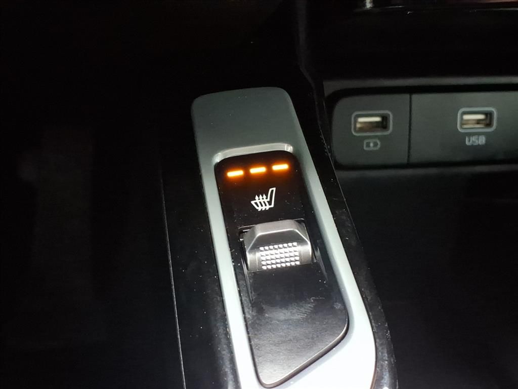 2022 KIA SORENTO - Image 14