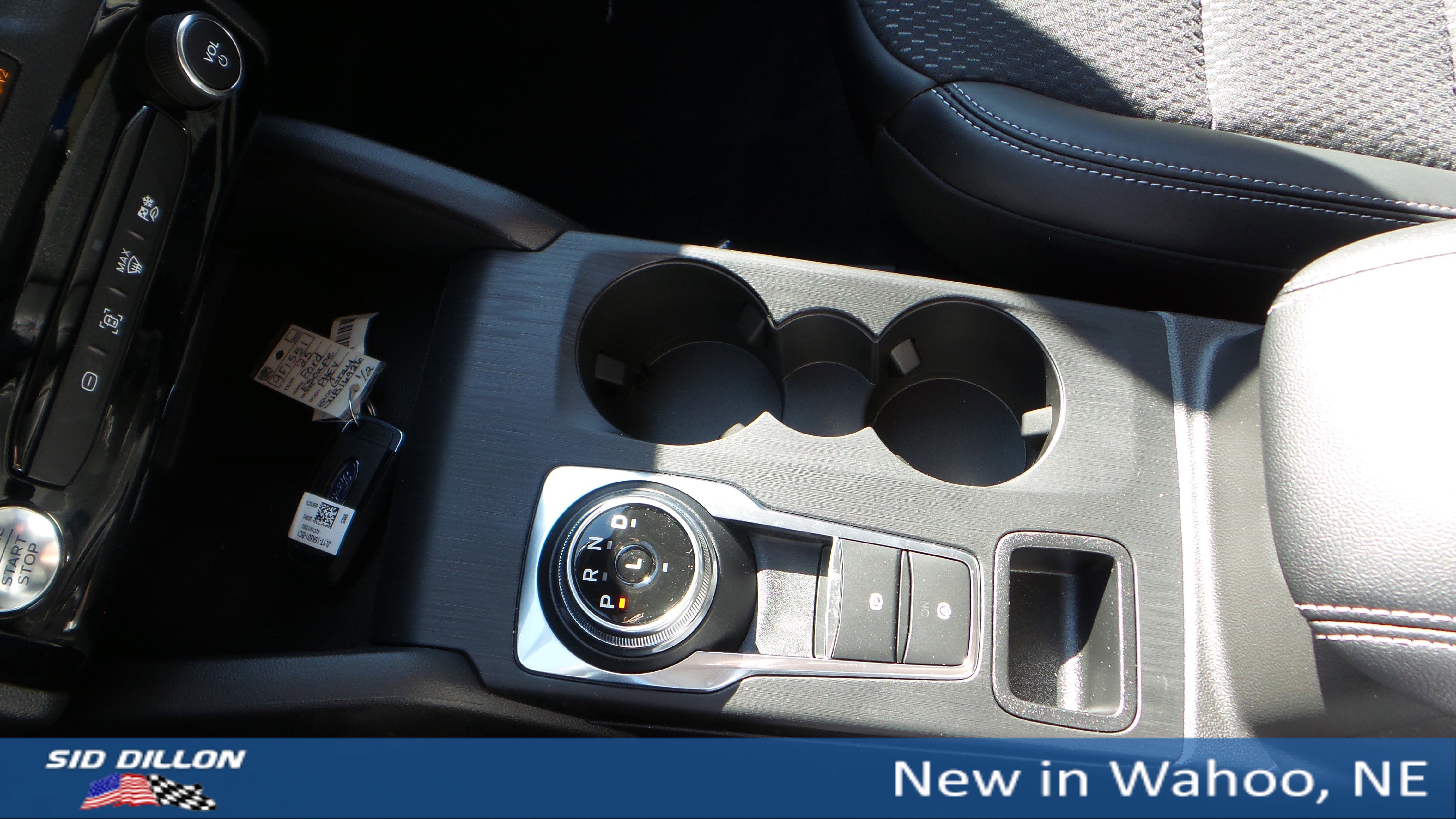 2025 Ford Escape Plug-In Hybrid photo 12