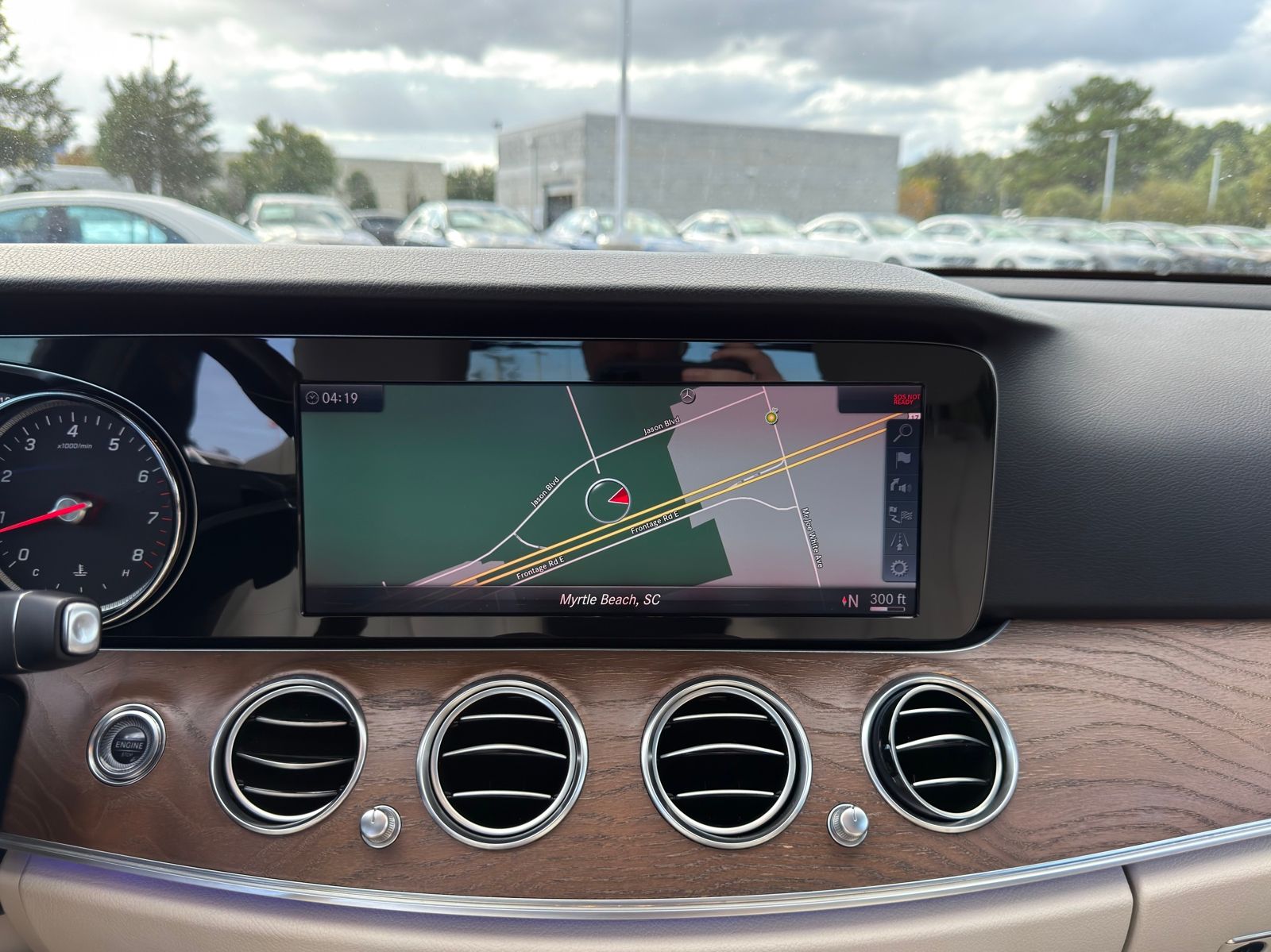2018 Mercedes Benz E 300 4MATIC photo 4