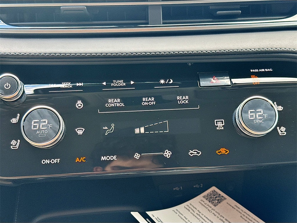 2026 Infiniti QX60 Luxe photo 16