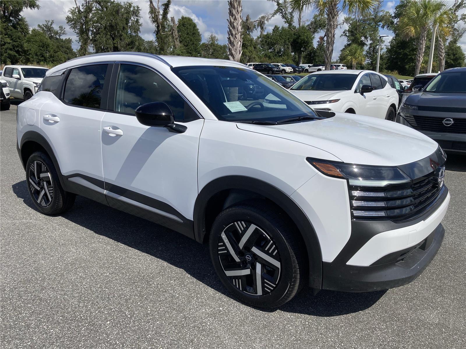 2026 Nissan Kicks SV photo 2