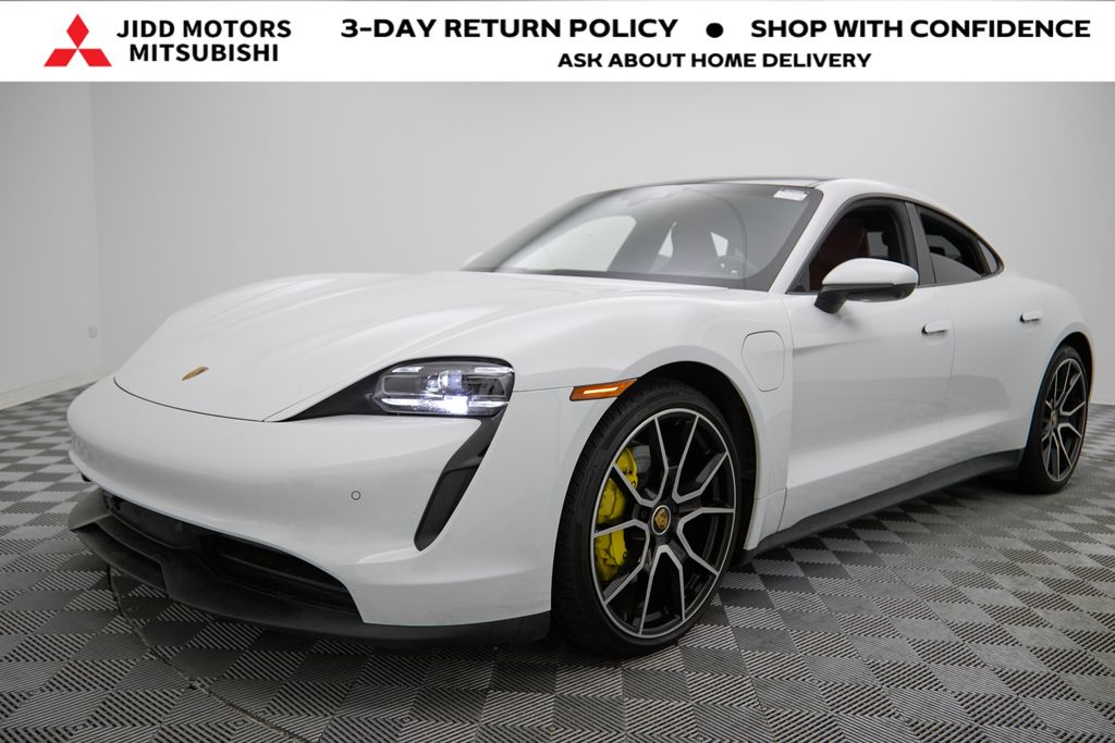 2024 Porsche Taycan Base's photo