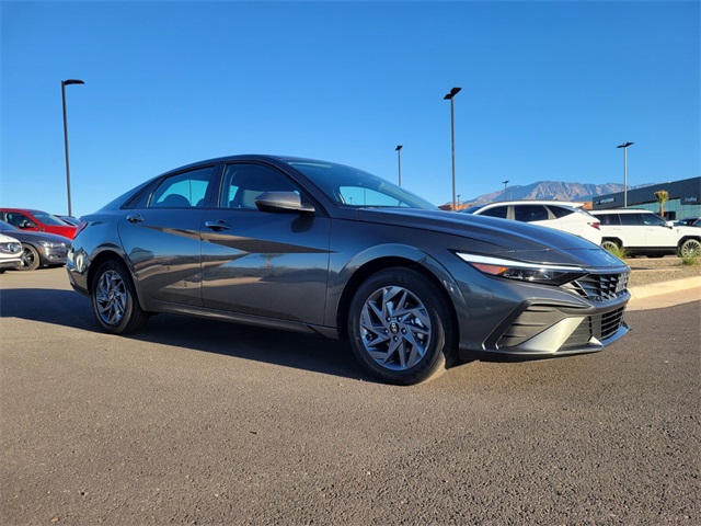 2025 Hyundai Elantra Hybrid Blue photo 2