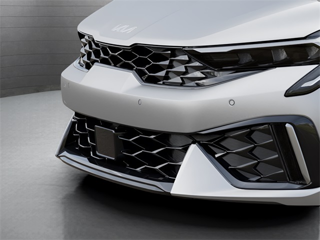2025 Kia K5 GT-Line photo 16