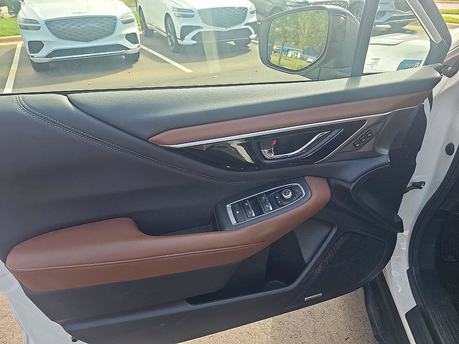 2021 Subaru Outback Touring photo 11