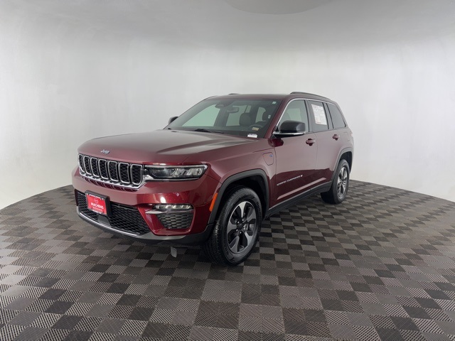 2024 Jeep Cherokee 4xe Base photo 3