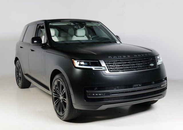 2024 Land Rover Range Rover SE photo 22