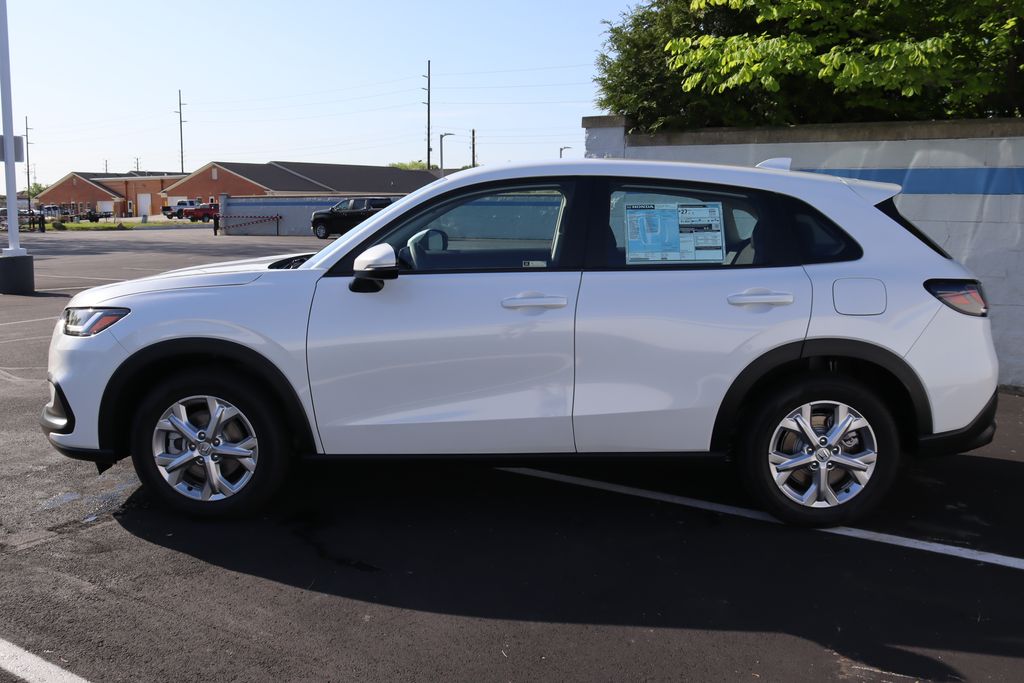 2025 Honda HR-V LX photo 2