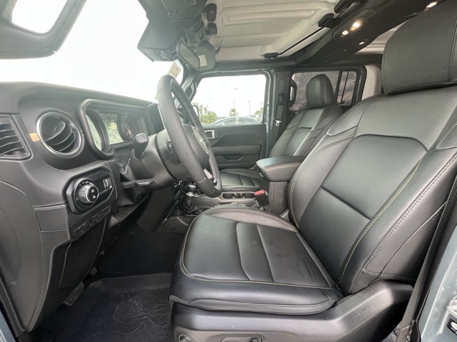 2025 Jeep Gladiator Sport photo 11