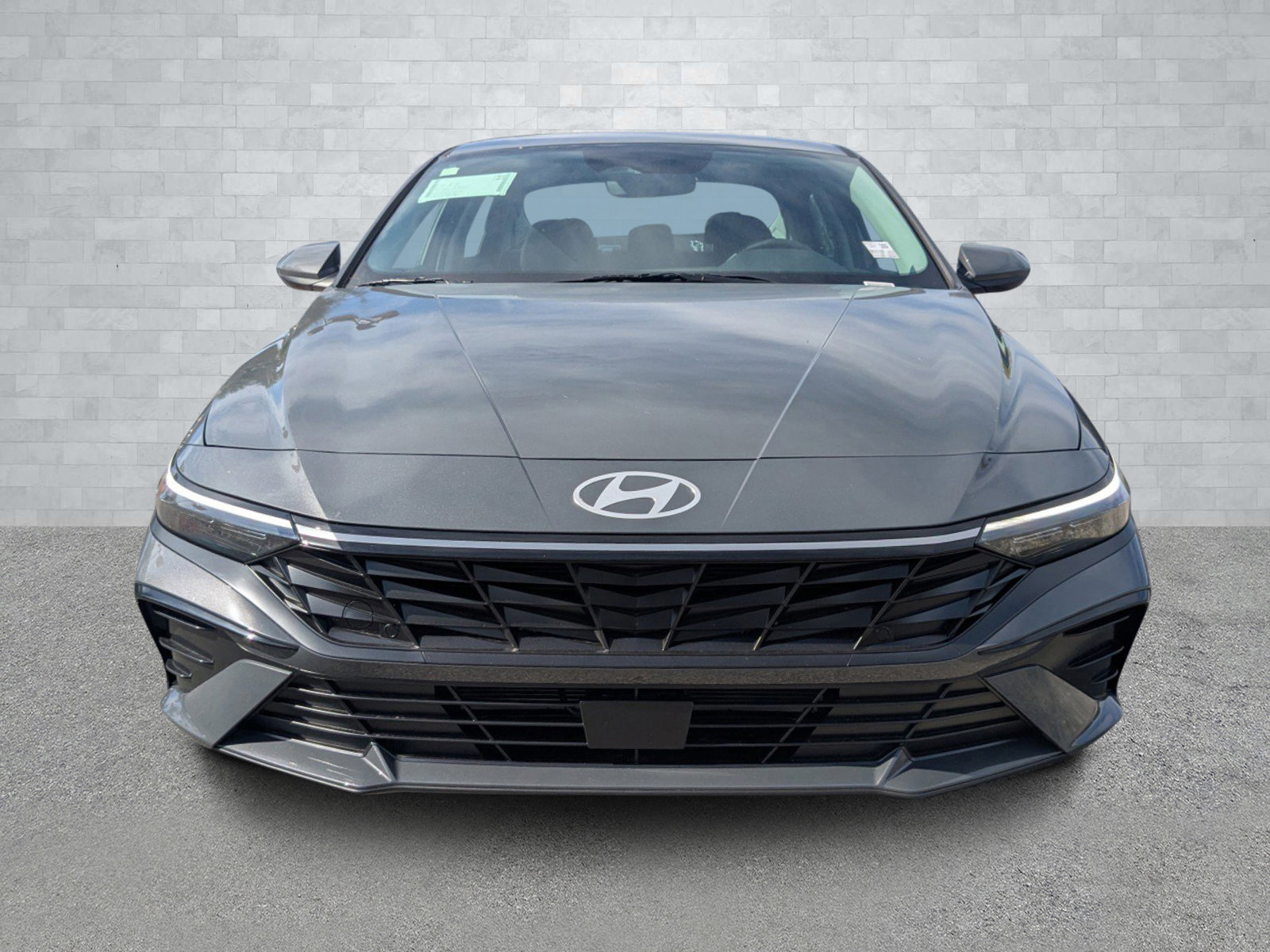 2025 Hyundai Elantra Hybrid Limited photo 2