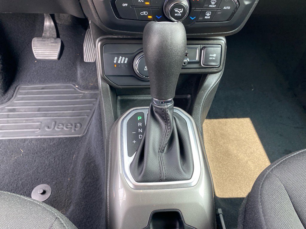 2022 Jeep Renegade Latitude photo 10