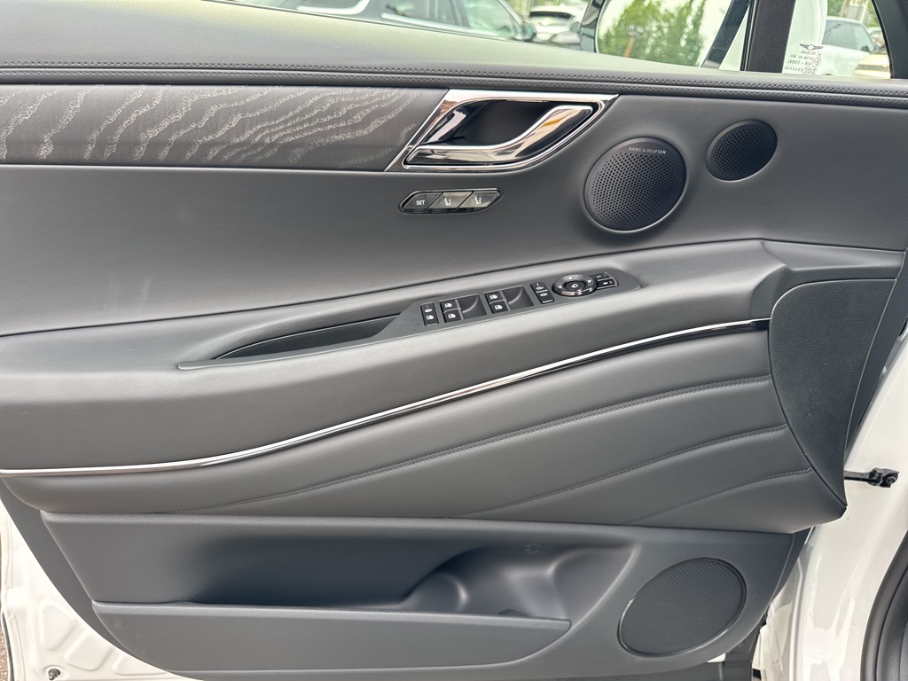 2026 Genesis GV80 3.5T Prestige photo 13