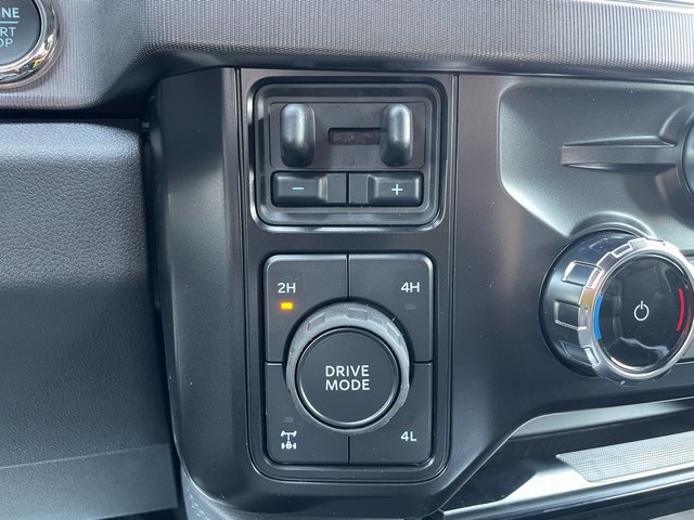 2025 Ford F-350 photo 31
