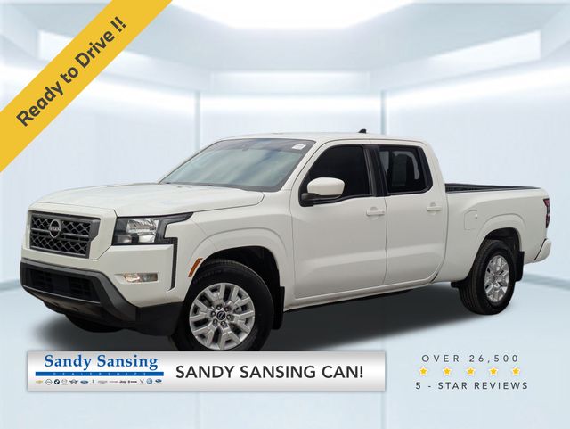 2022 Nissan Frontier SV's photo