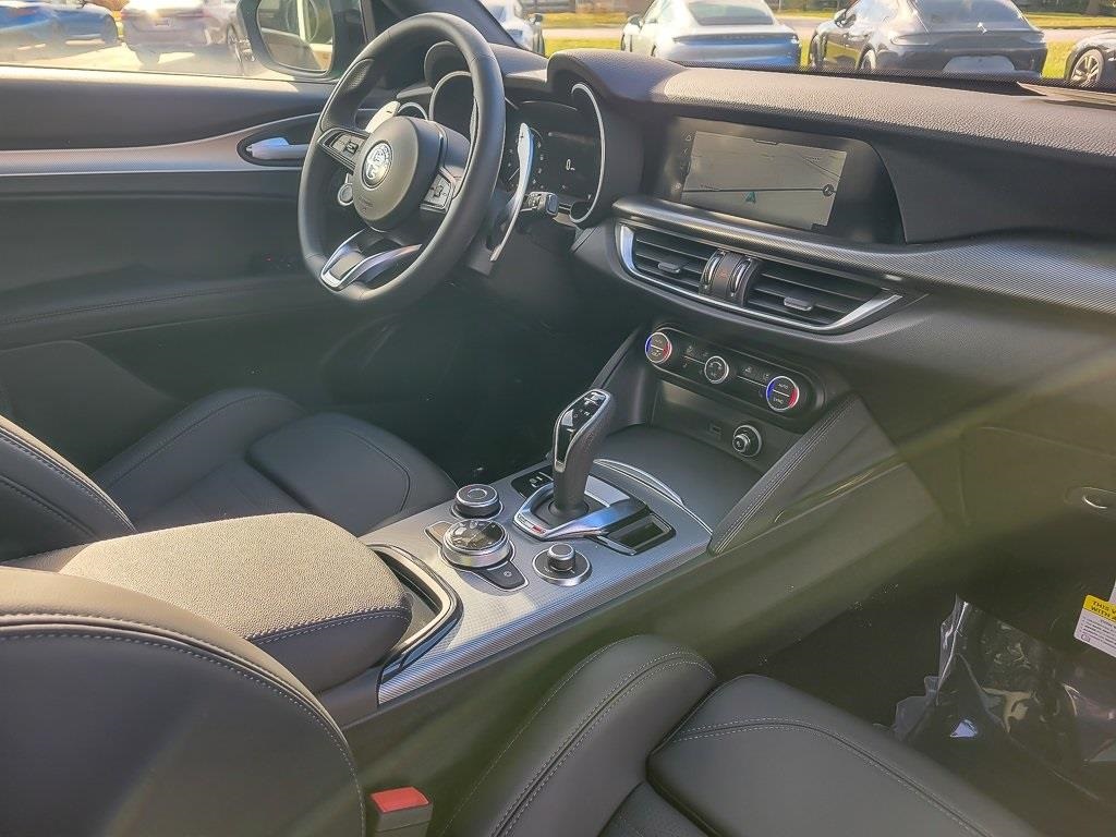 2025 ALFA ROMEO STELVIO - Image 19