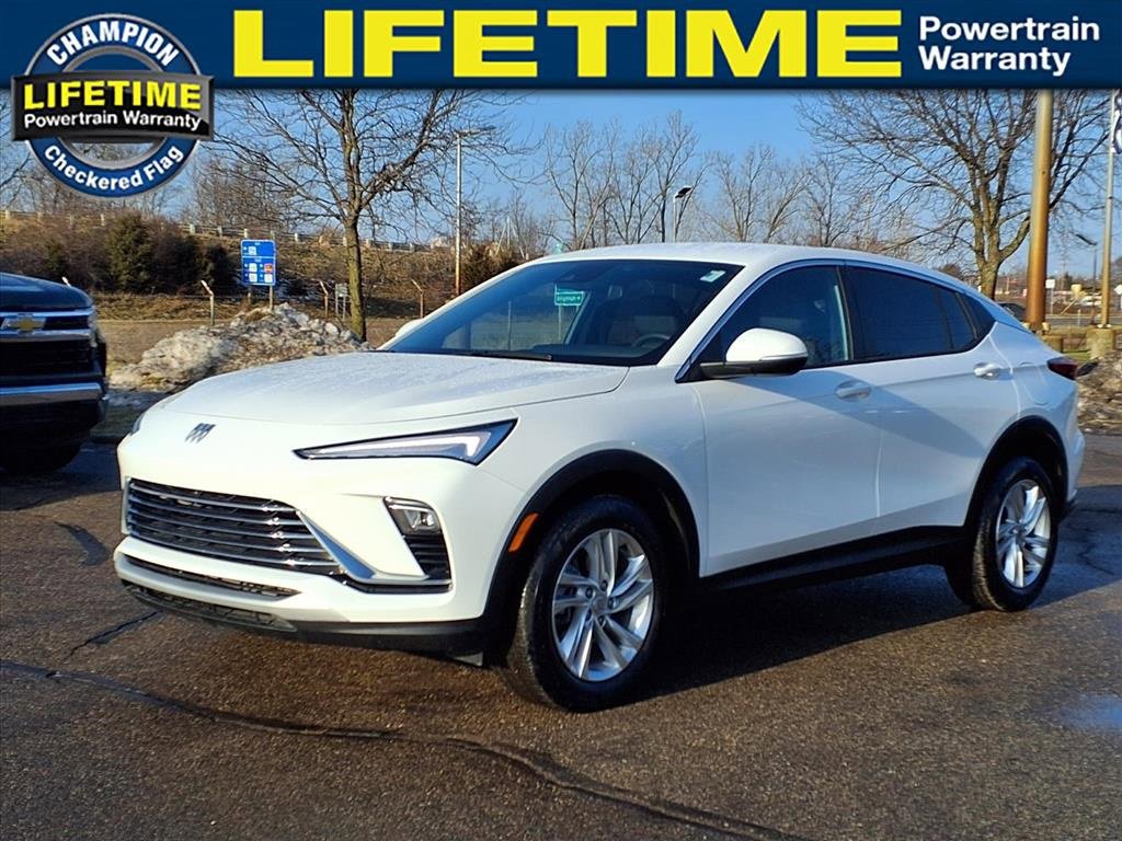 2025 Buick Envista Preferred's photo