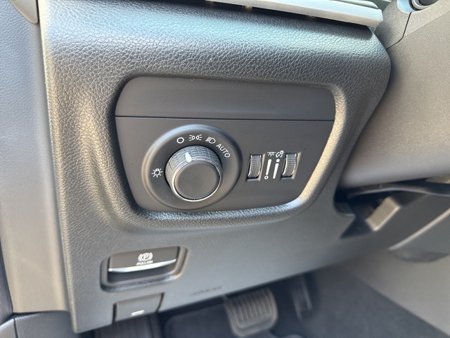 2025 Jeep Grand Cherokee Laredo X photo 24