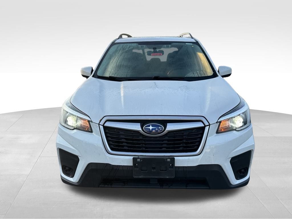 2020 Subaru Forester Premium photo 2