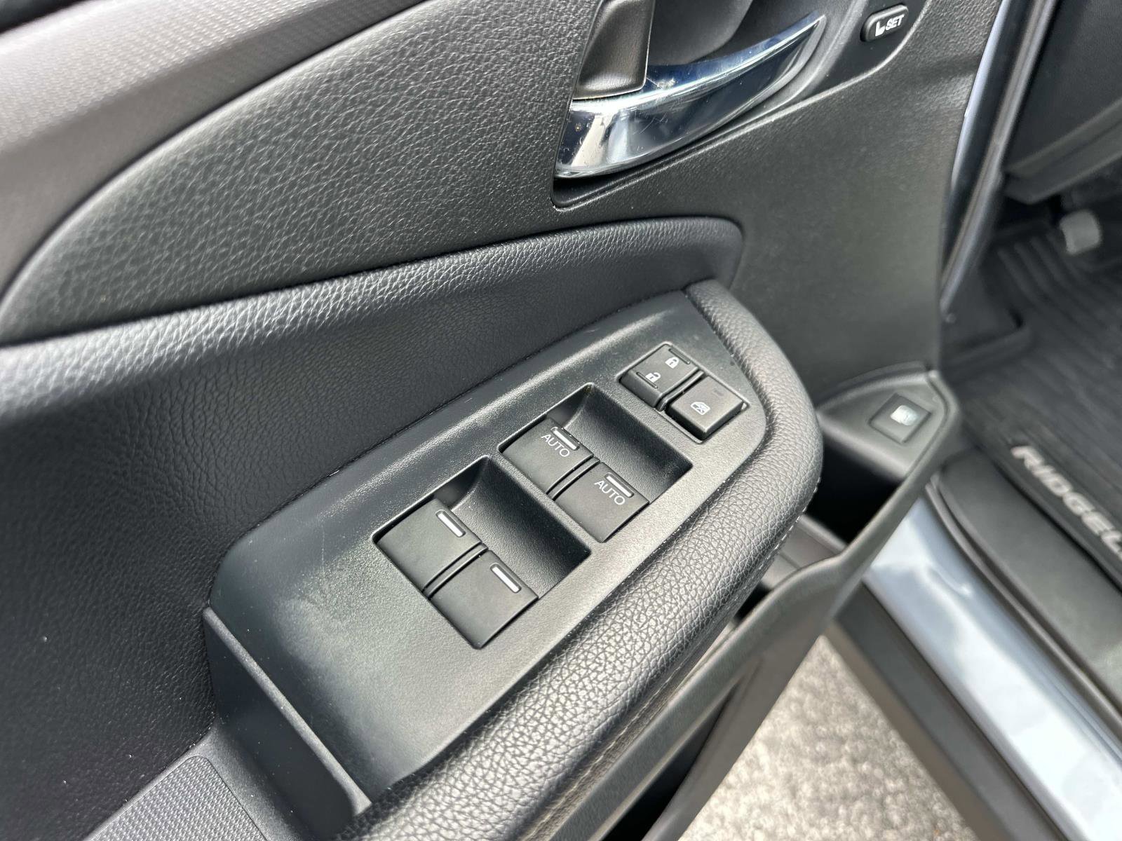 2023 Honda Ridgeline RTL-E photo 17