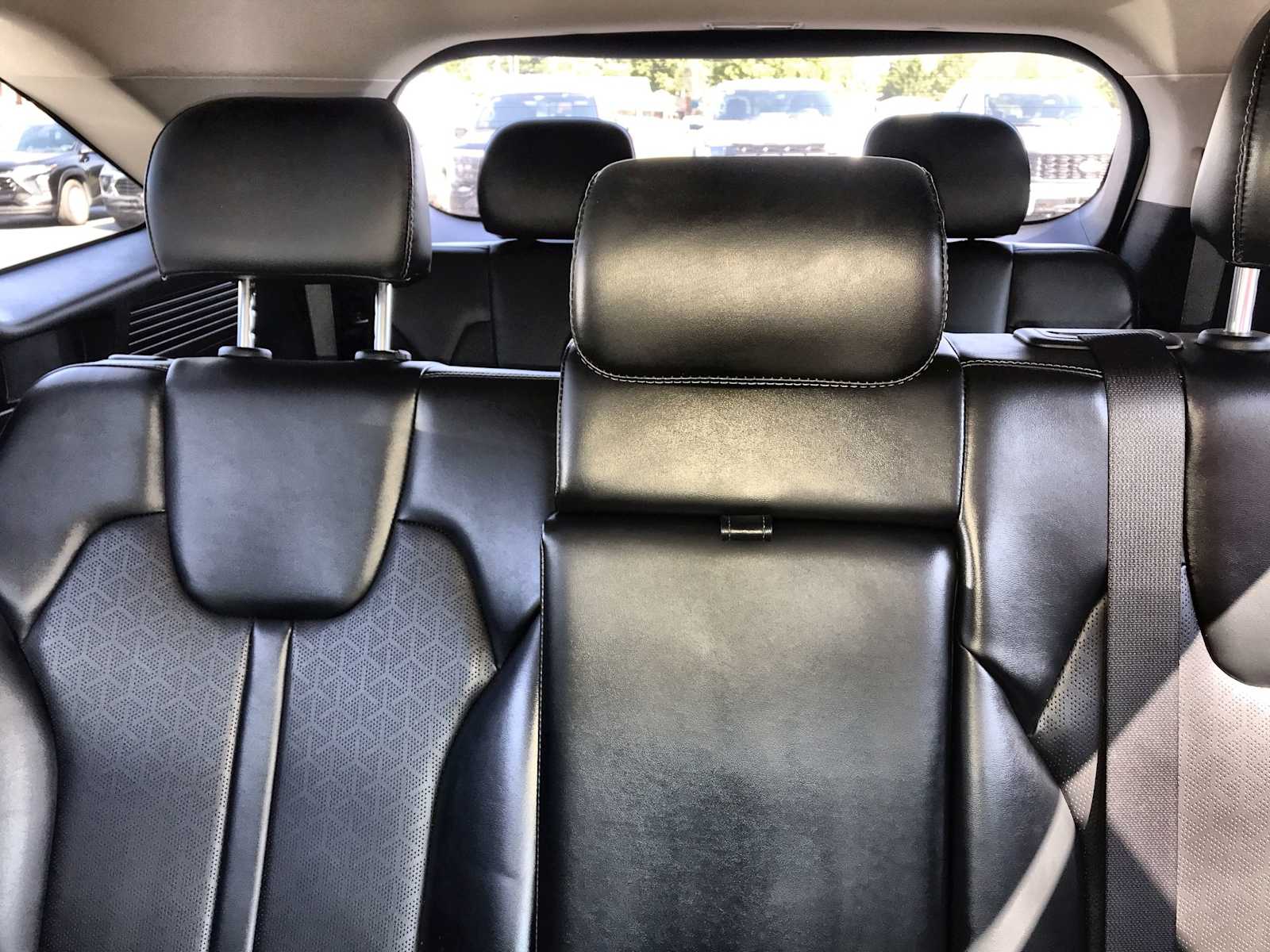 2021 Kia Sorento S photo 21