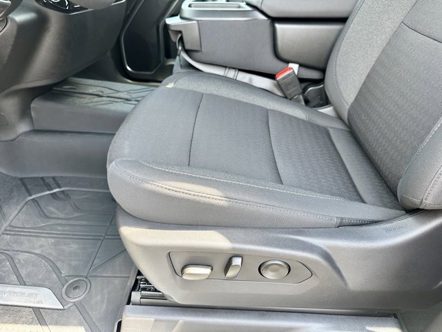 2025 Chevrolet Silverado 1500 LT photo 12