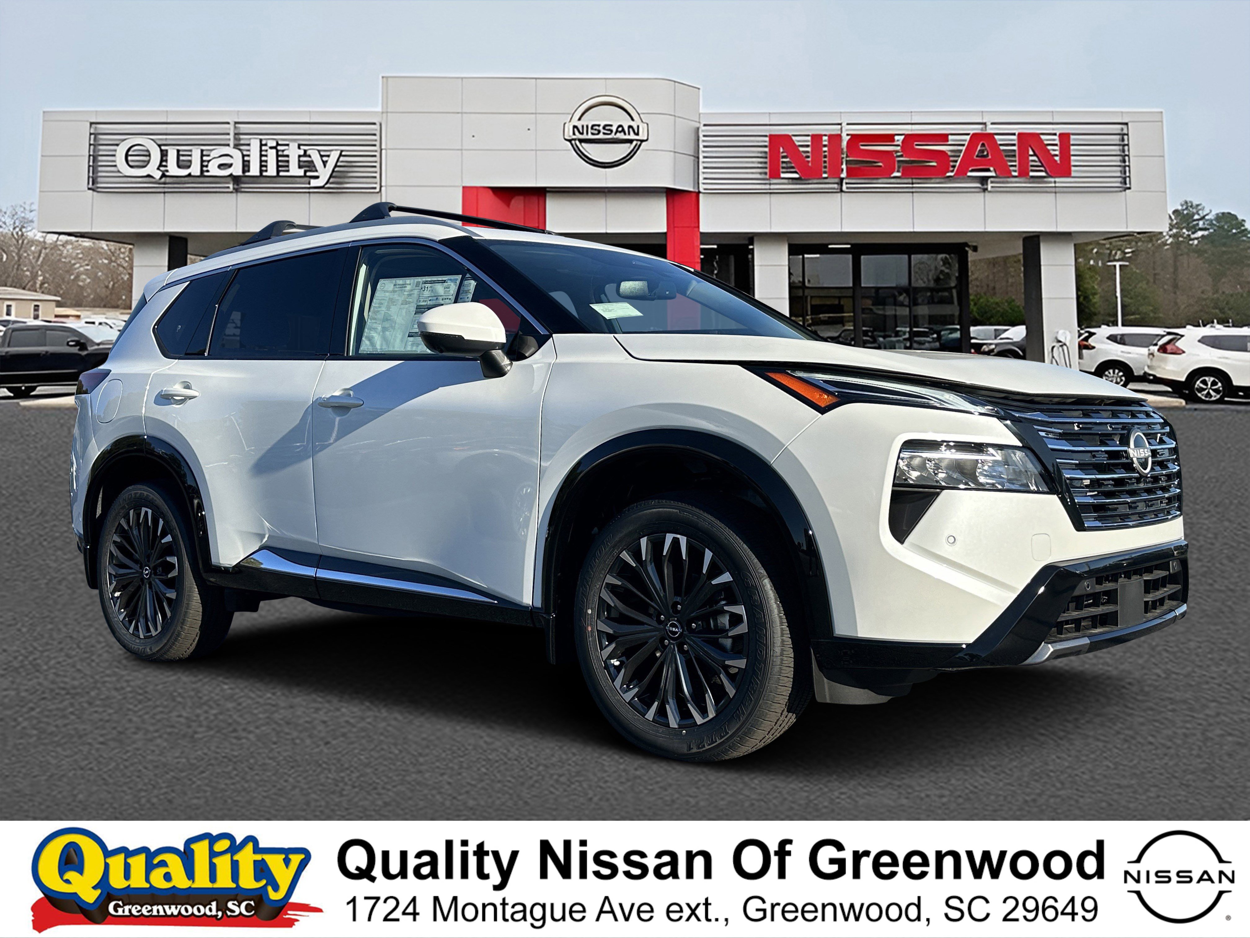 2026 Nissan Rogue Platinum's photo