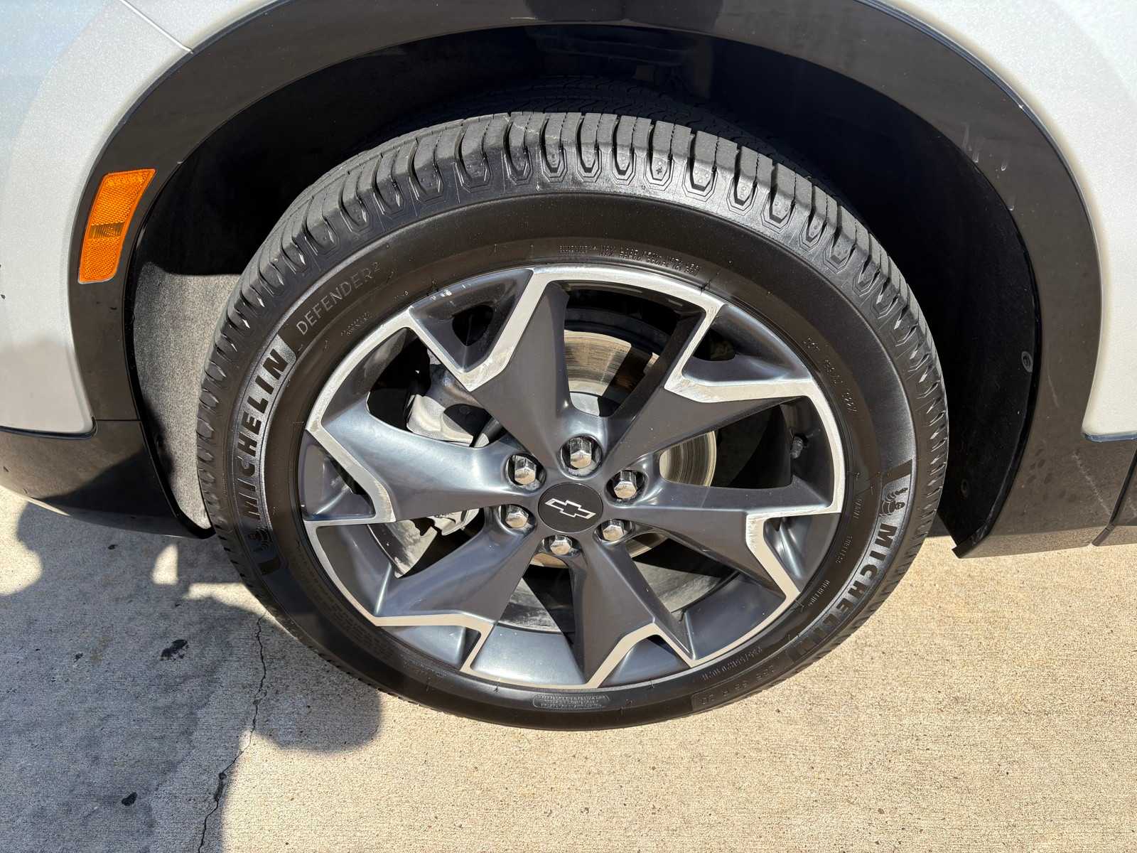 Used 2021 Silver Ice Metallic Chevrolet RS image 9