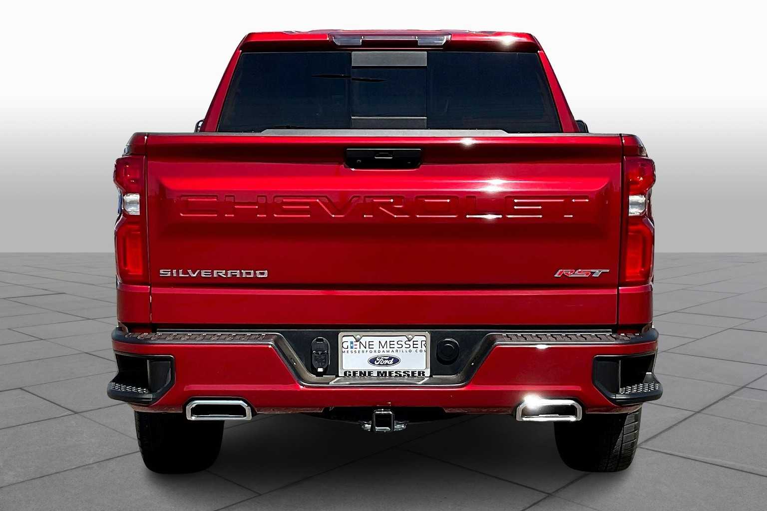 2022 Chevrolet Silverado 1500 RST photo 4