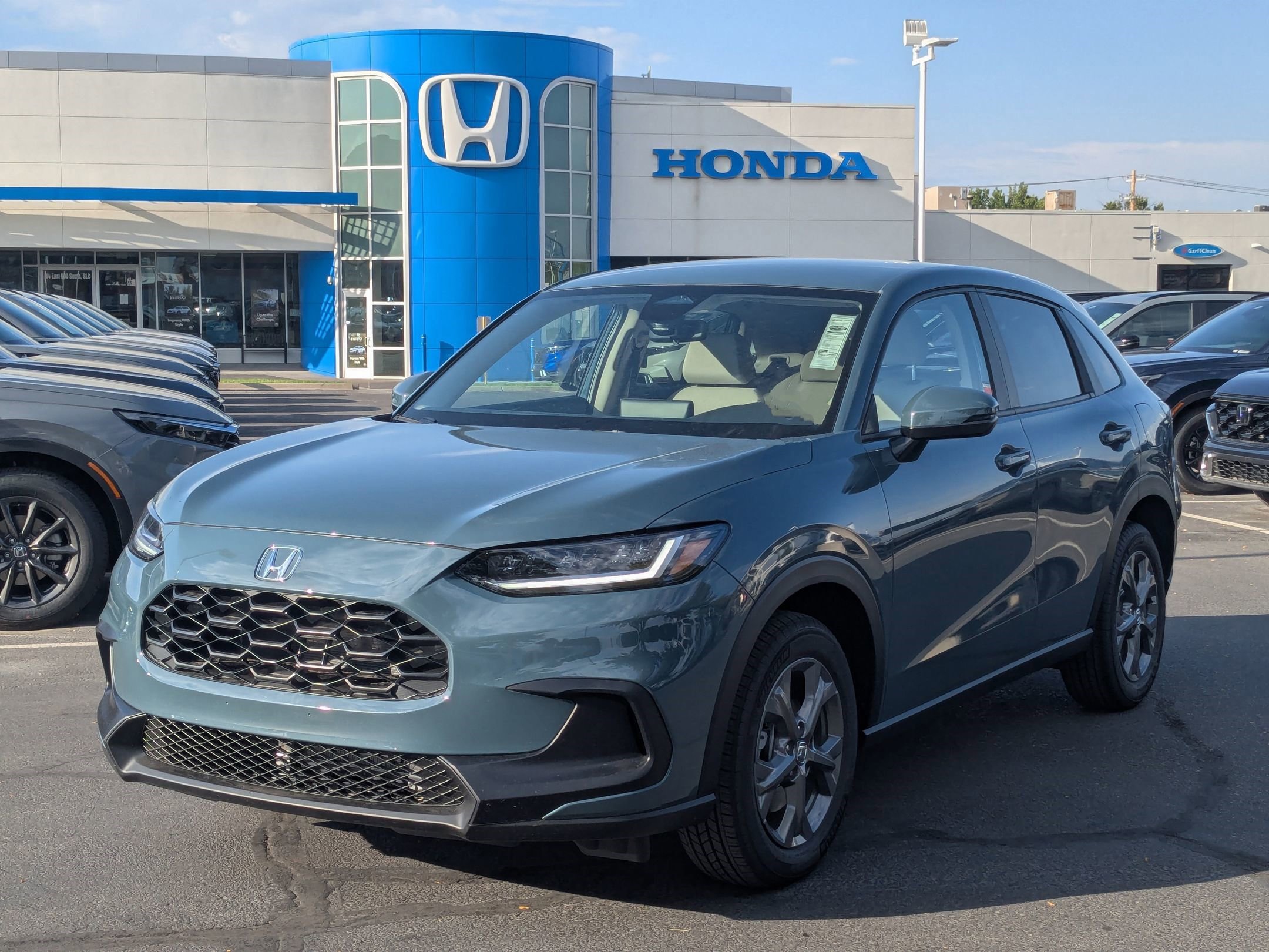 2026 Honda HR-V LX photo 5
