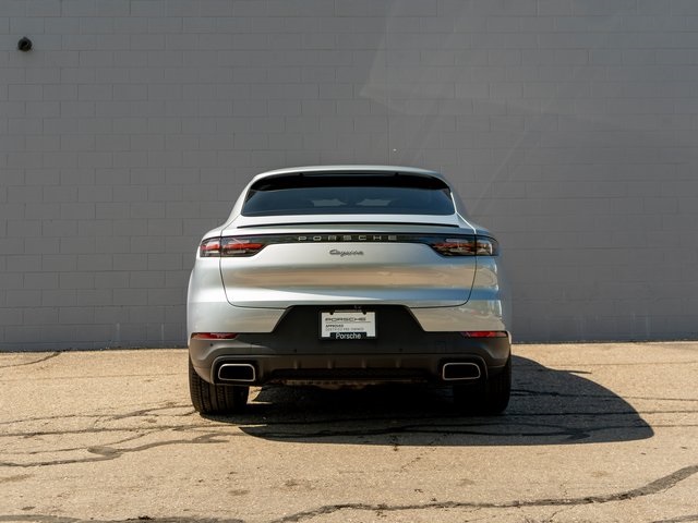 2022 Porsche Cayenne Coupe Base photo 5