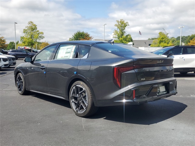 2025 Kia K4 GT-Line photo 6