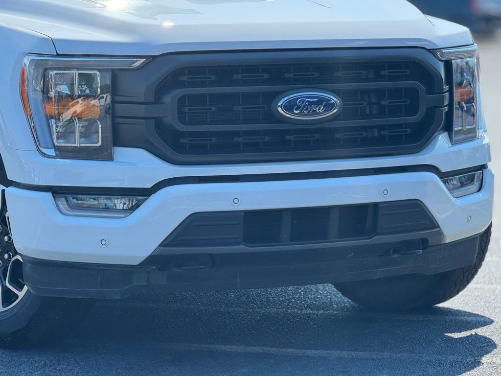 2023 Ford F-150 XLT photo 3