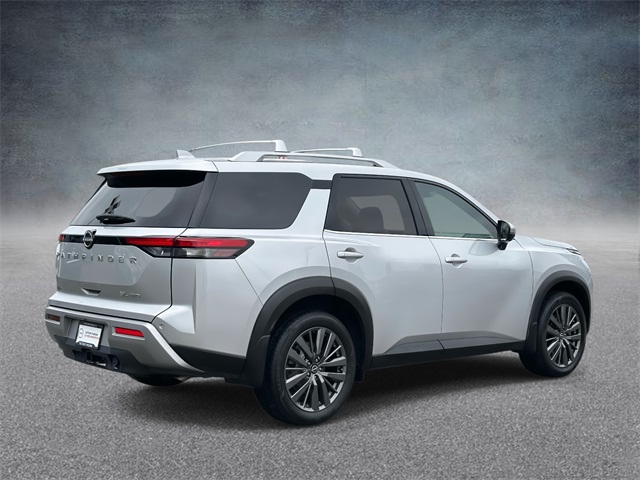2022 Nissan Pathfinder SL photo 4