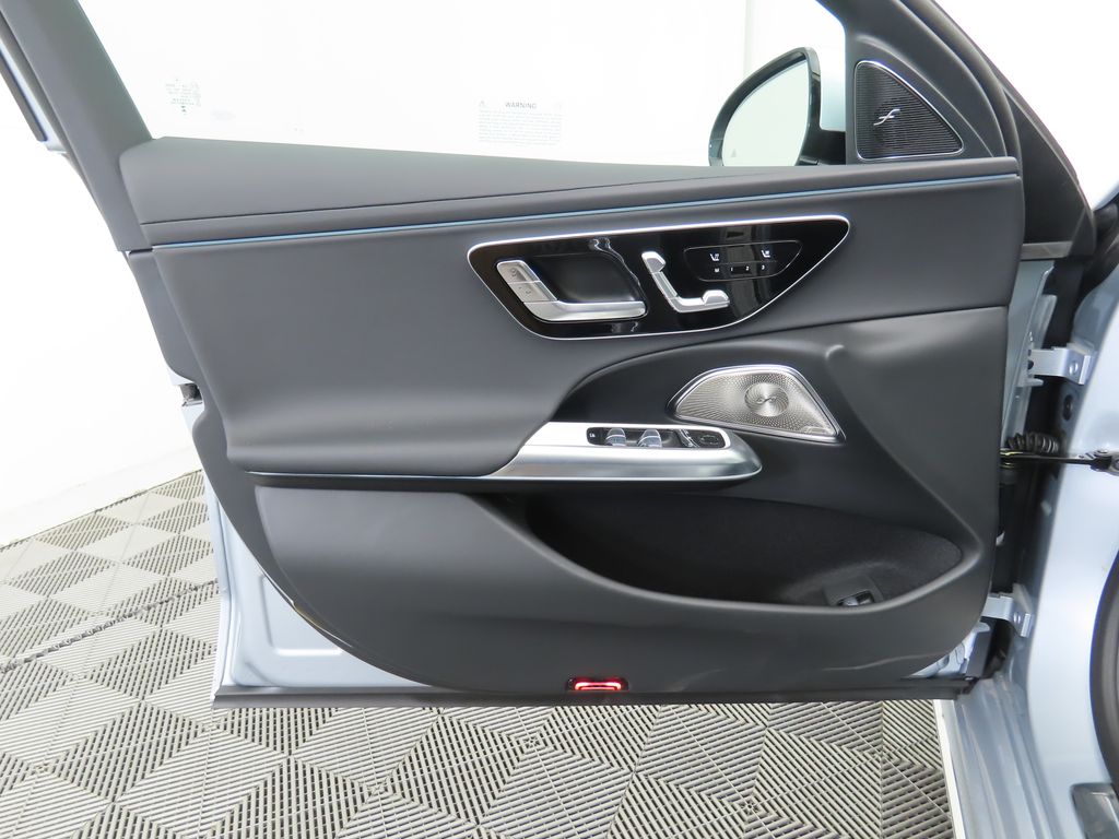 2026 Mercedes Benz E 350 4MATIC photo 23