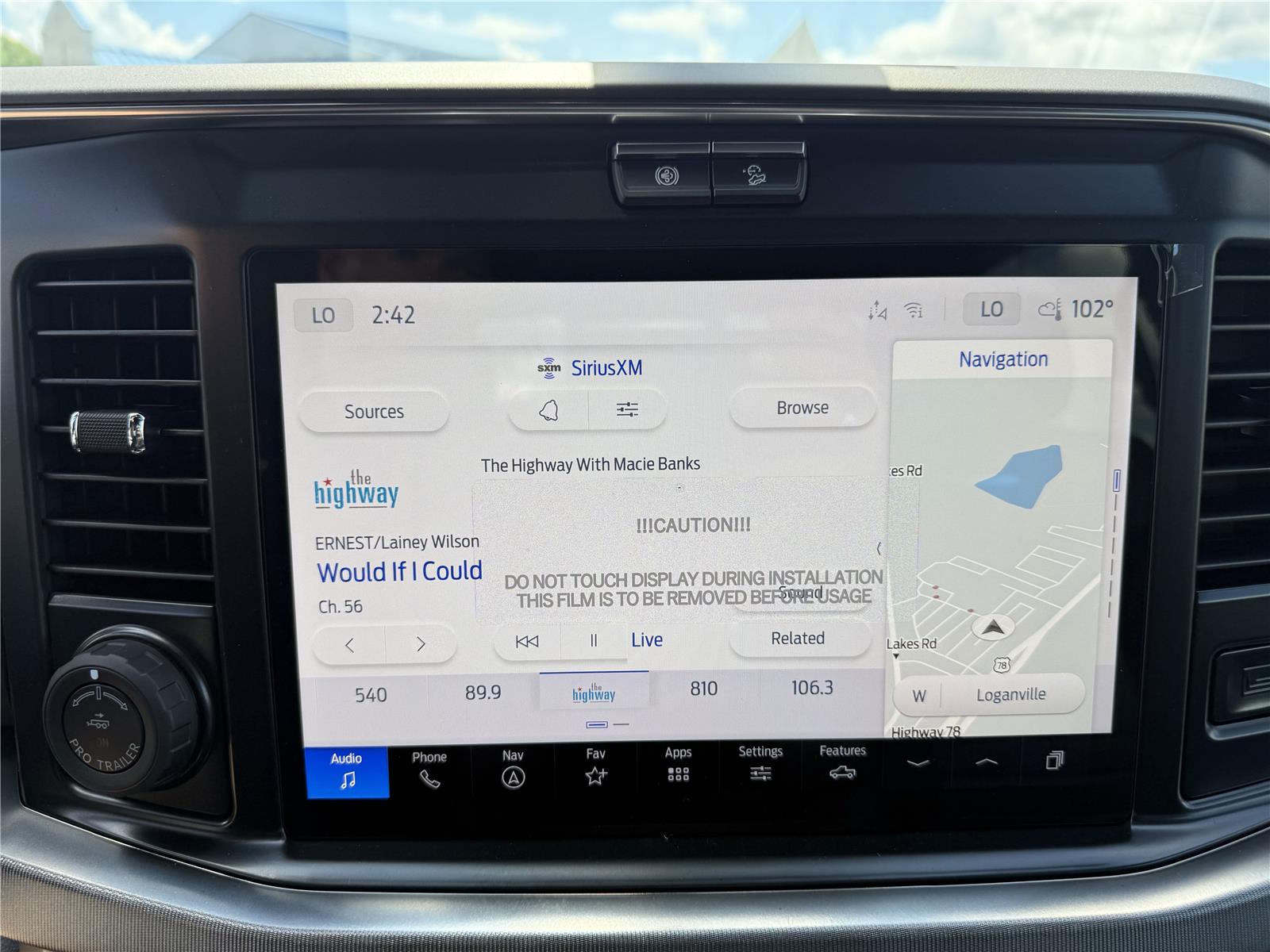 2025 Ford F-250 Platinum photo 4