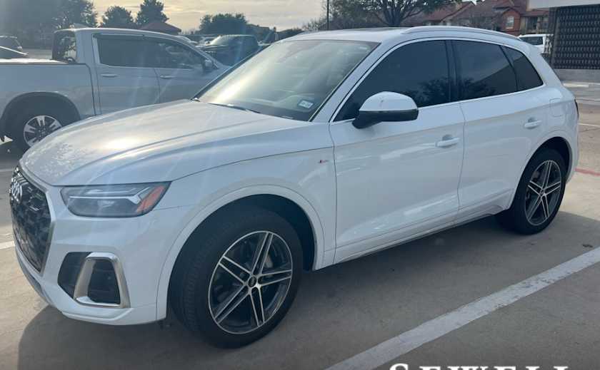 2023 Audi Q5 45 Premium Plus's photo