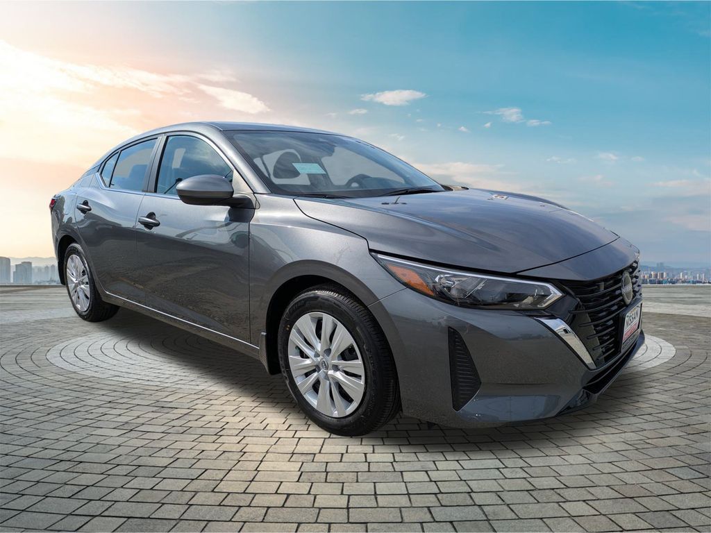 2025 Nissan Sentra S's photo