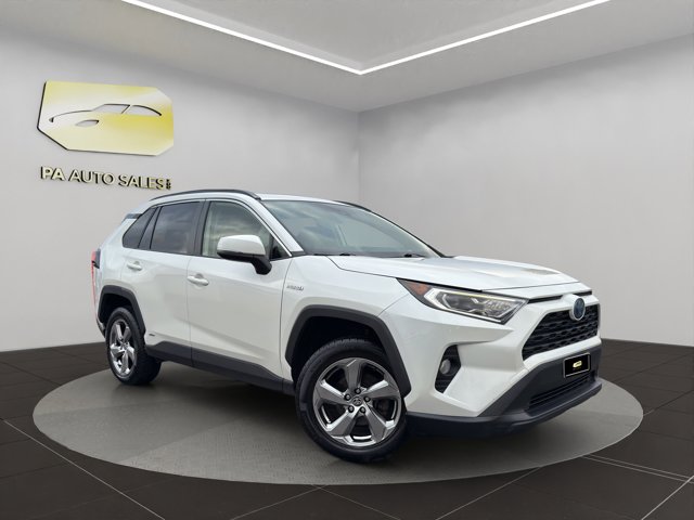 2021 Toyota RAV4 XLE Premium's photo