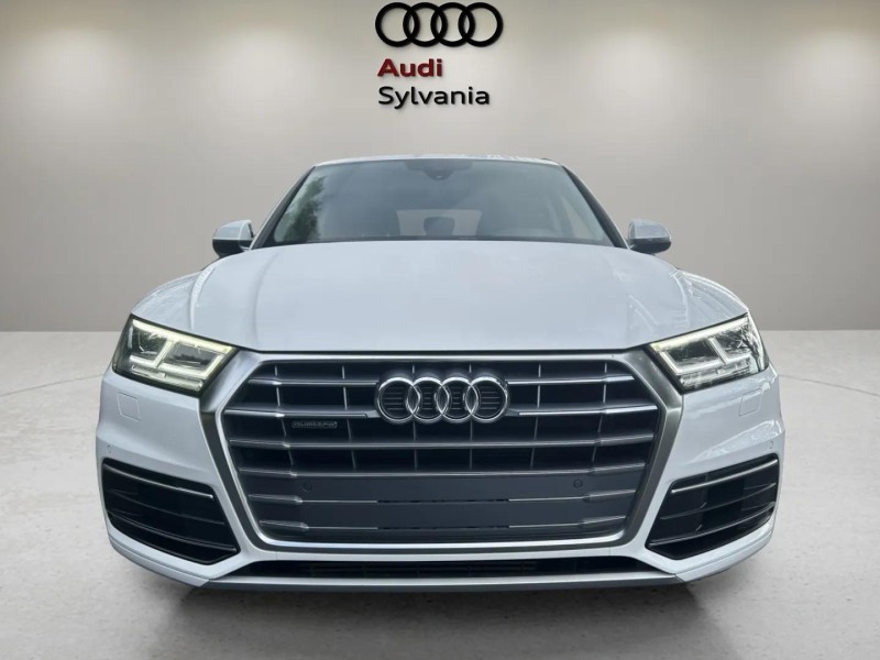 2019 Audi Q5 Premium Plus photo 2