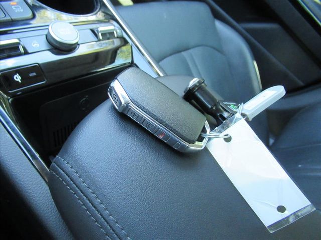 2022 Kia K5 EX photo 31