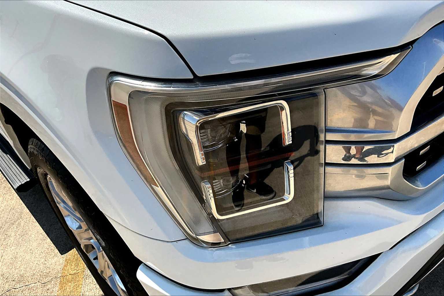 2022 Ford F-150 Platinum photo 27