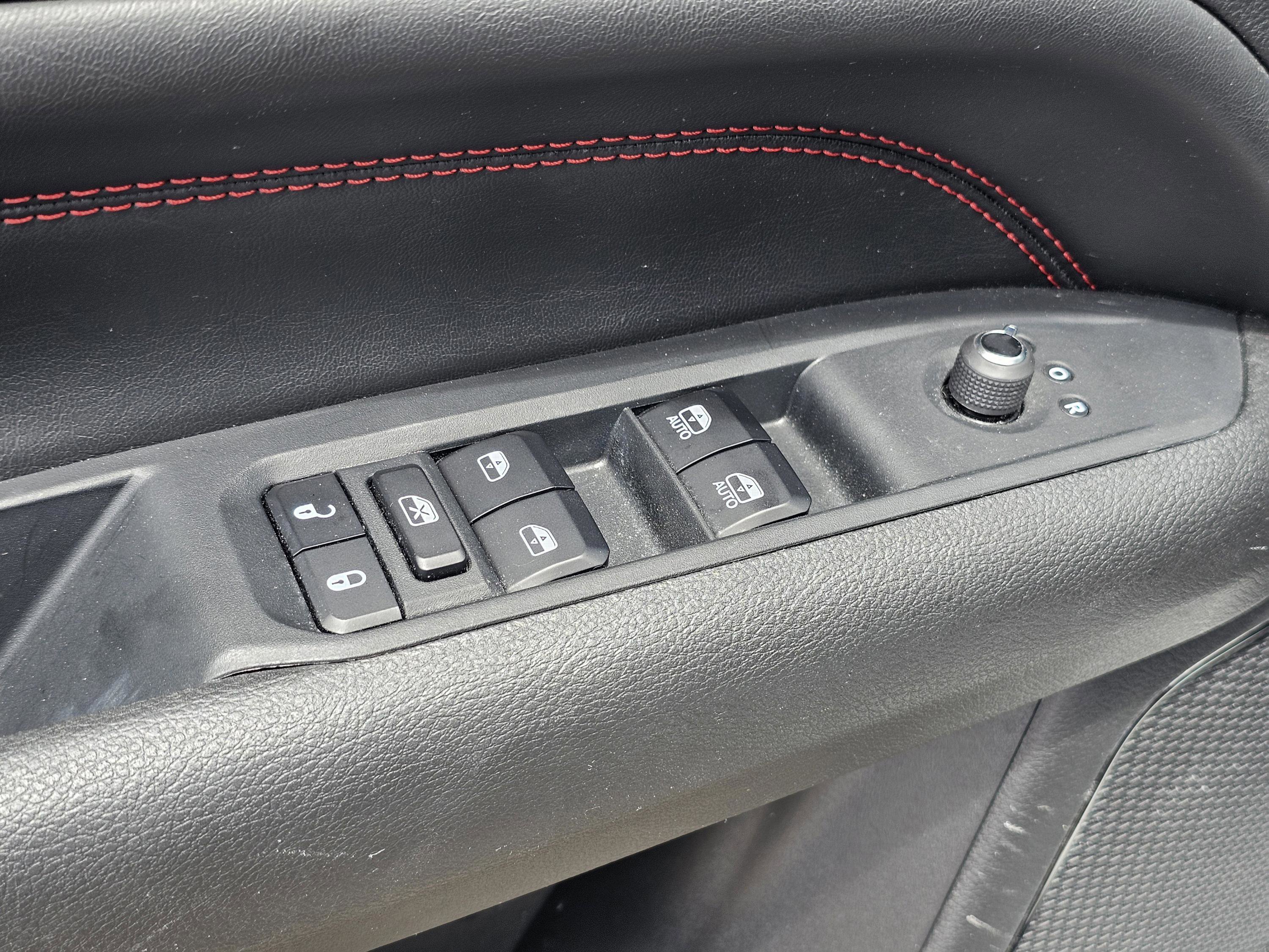 2024 Jeep Compass Trailhawk photo 8